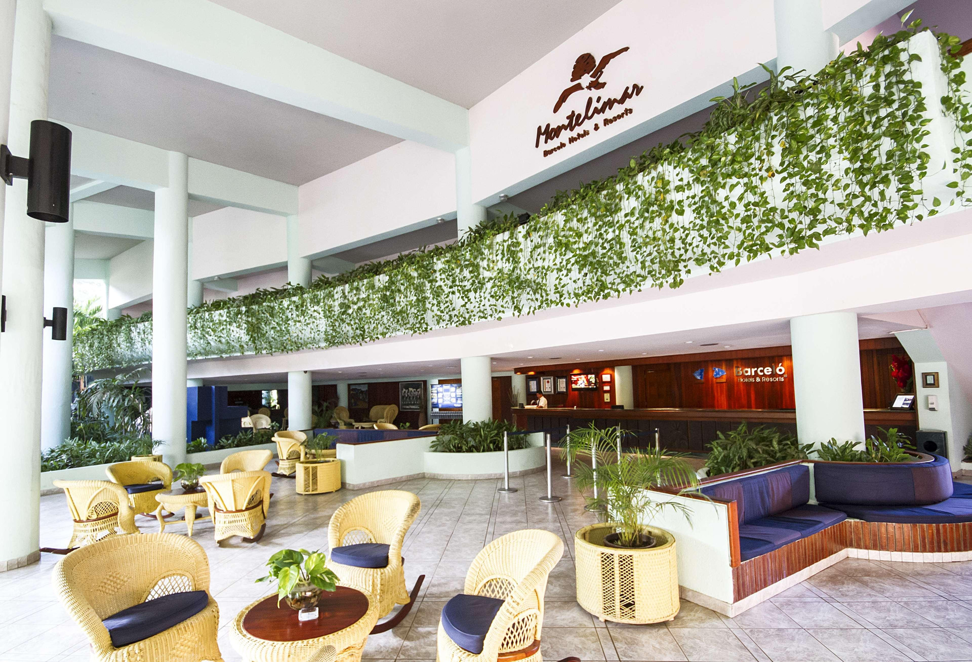 Vista Lobby Barceló Montelimar - All Inclusive