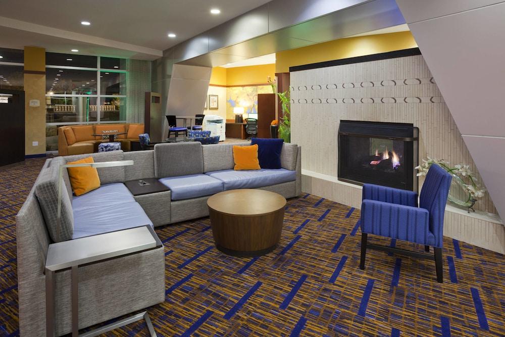 Vista Lobby Courtyard by Marriott Minneapolis Maple Grove/Arbor Lakes