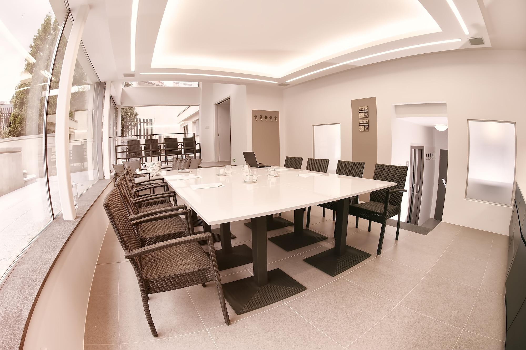 Sala de Reuniones Villa na Vinici