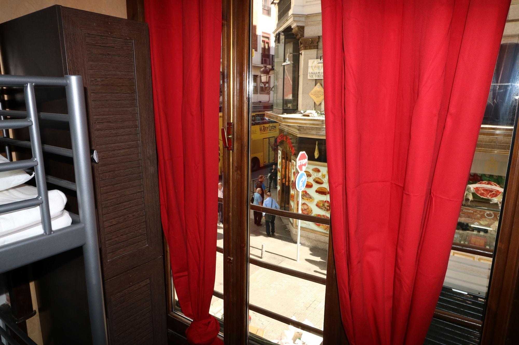 Equipamiento de Habitación I Love Madrid Hostel