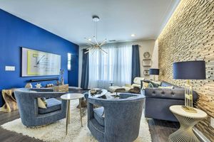 Alquiler Vacacional - Sleek Durham Townhome Near Dtwn w/ Balcony!