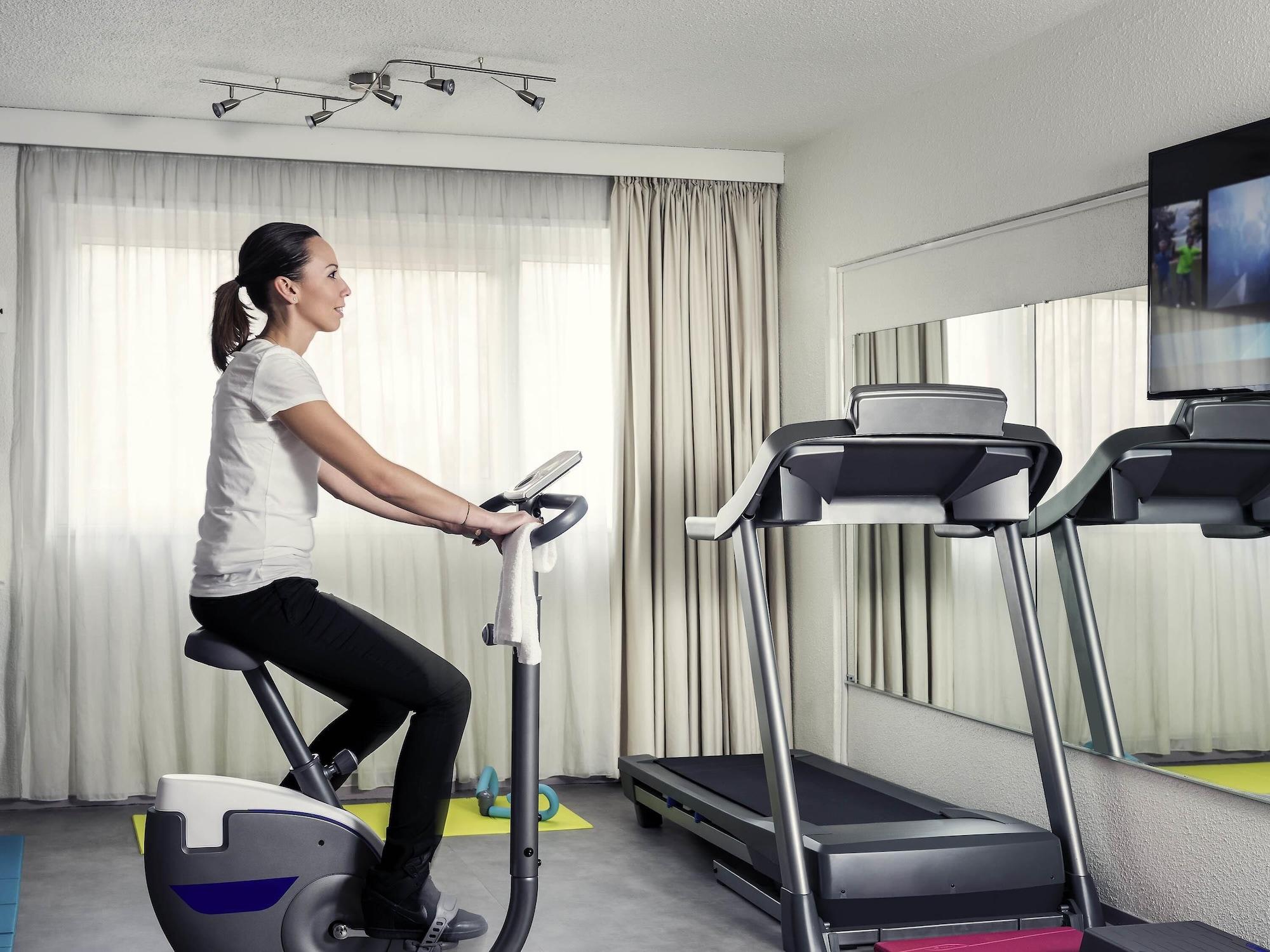 Gimnasio Mercure Paris Le Bourget