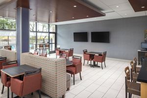 Alojamiento - Holiday Inn Express & Suites Phoenix West - Buckeye by IHG
