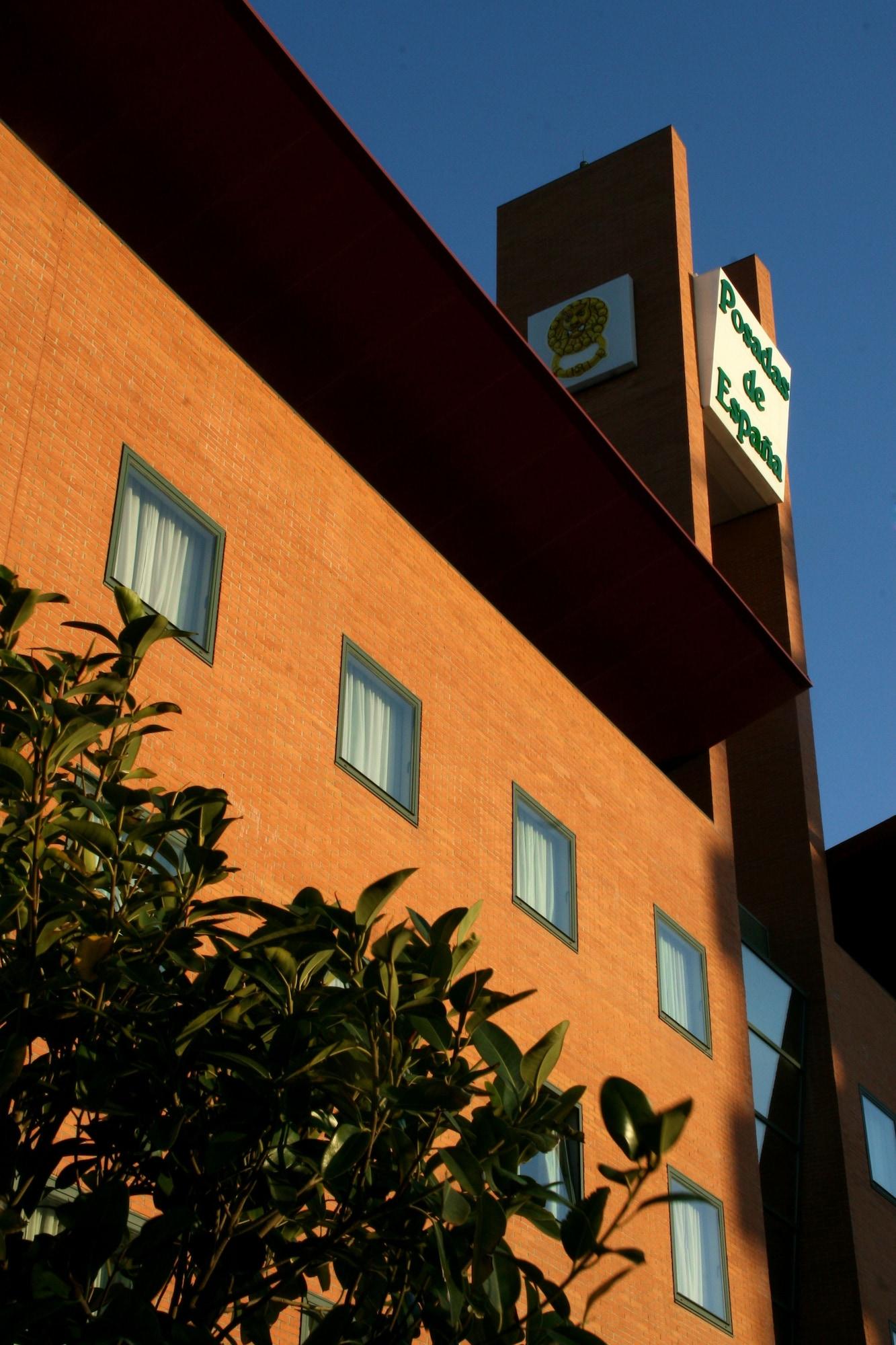 Vista Exterior Hotel Posadas de España Paterna