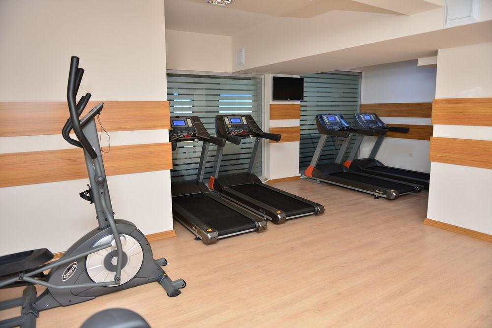 Gimnasio Parion Hotel