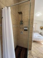 Renta temporal - 3-bedroom house with Solar Energy, Water cistern, AC, and high speed internet.