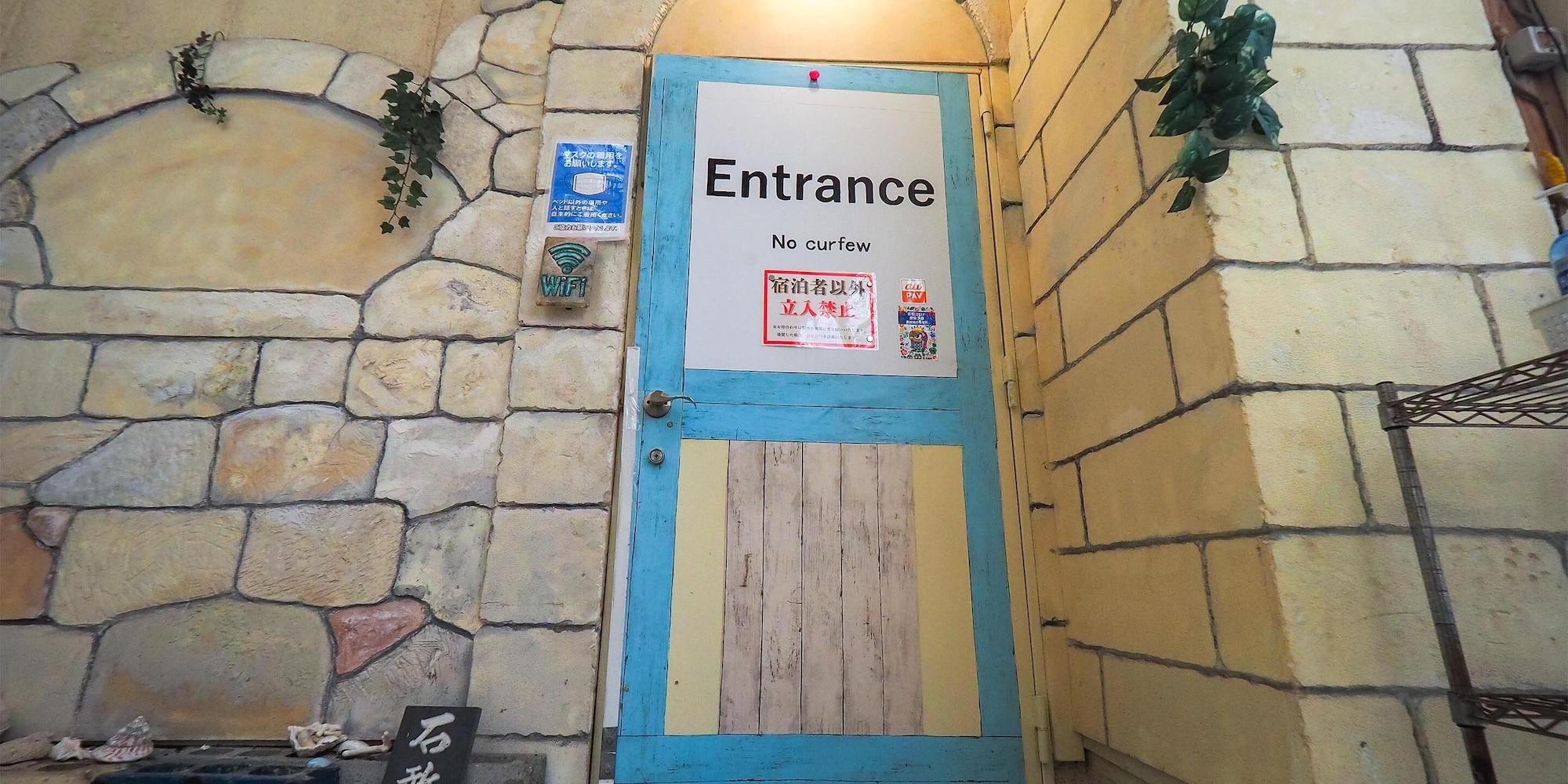 Vista Exterior Guest House Churayado Ishigakijima - Hostel