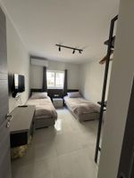 Alquiler Vacacional - Modern 2-Bedroom with Balcony – Near St. Julian’s