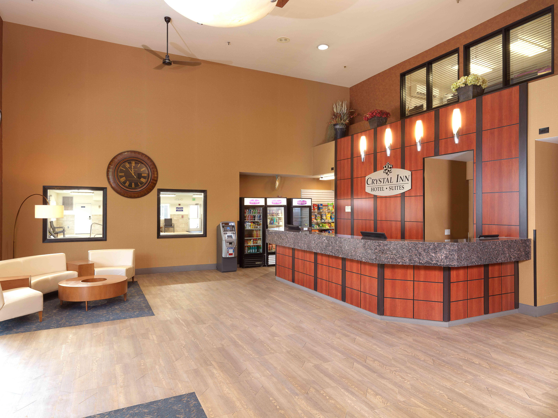 Vista Lobby Crystal Inn Hotel & Suites West Valley City