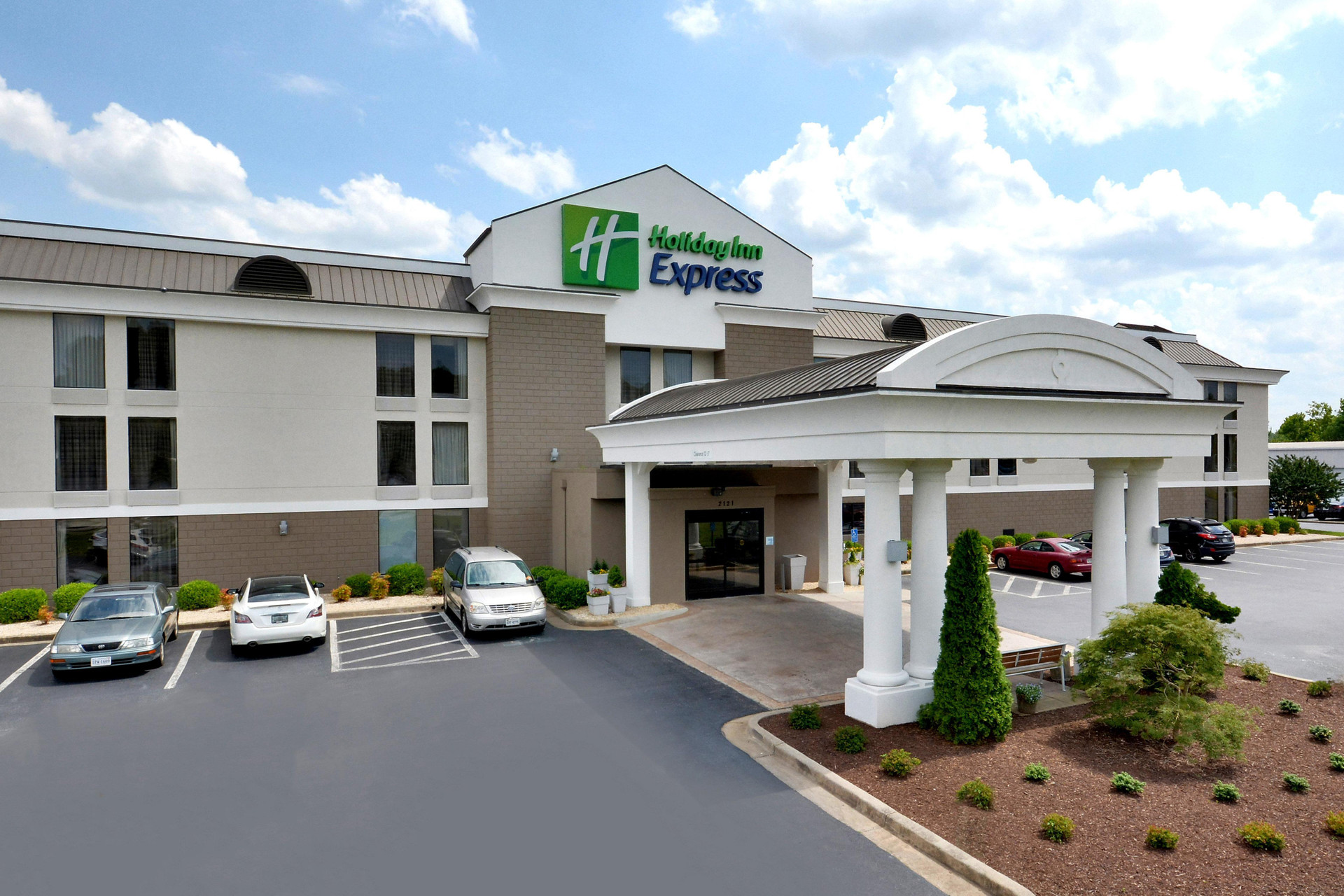 Vista Exterior Holiday Inn Express Danville by IHG