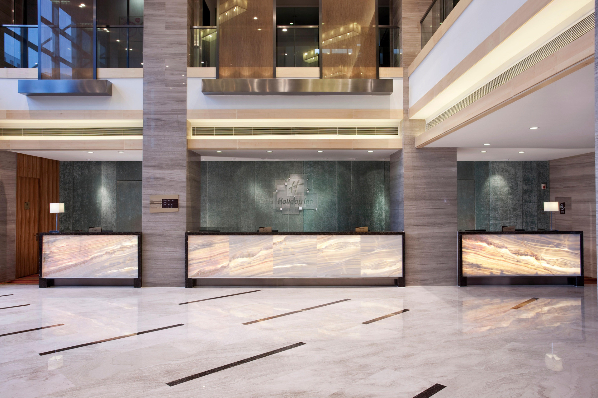 Vista Exterior Holiday Inn Beijing Deshengmen by IHG