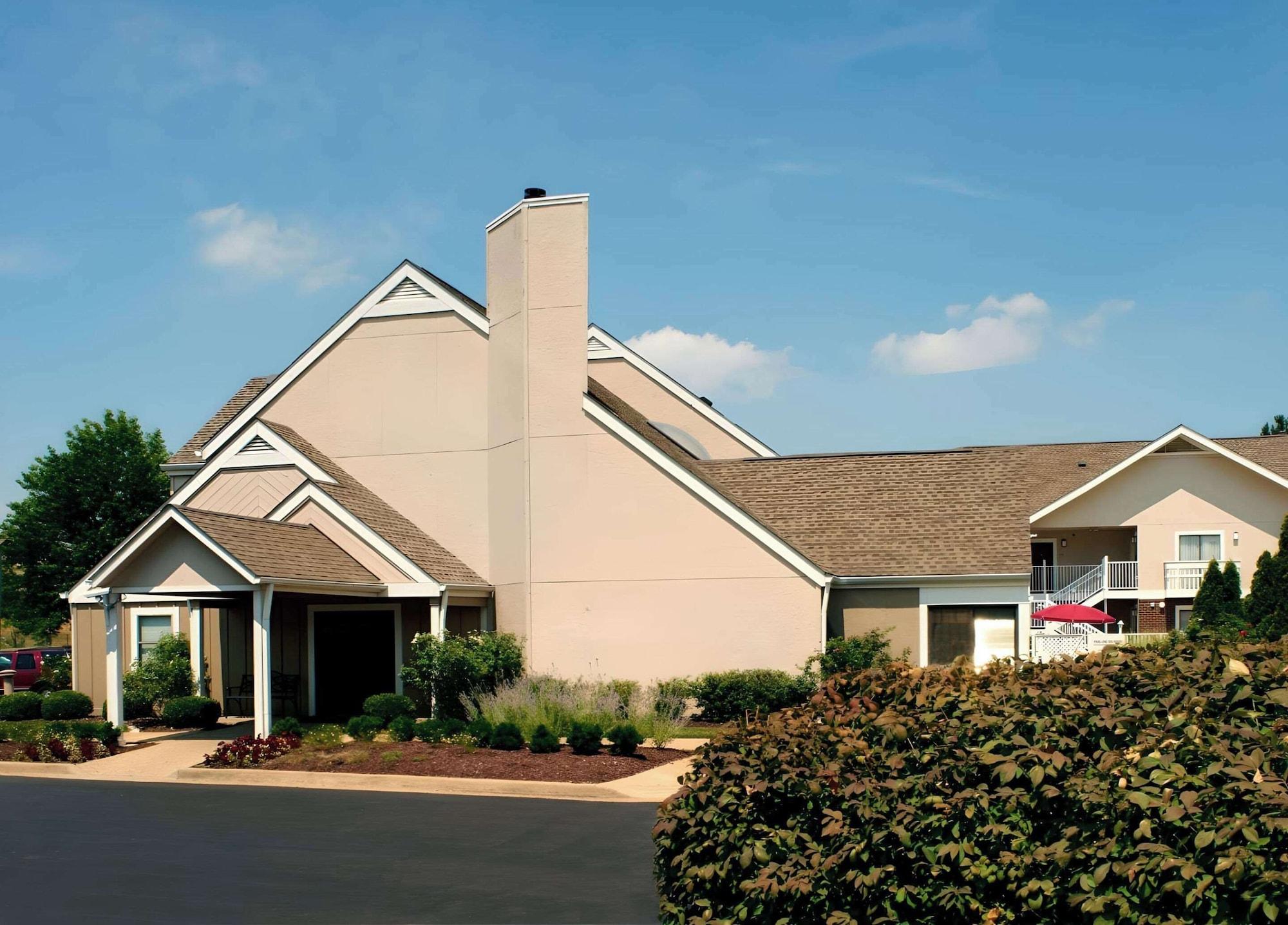 Vista Exterior MainStay Suites St. Louis - Galleria