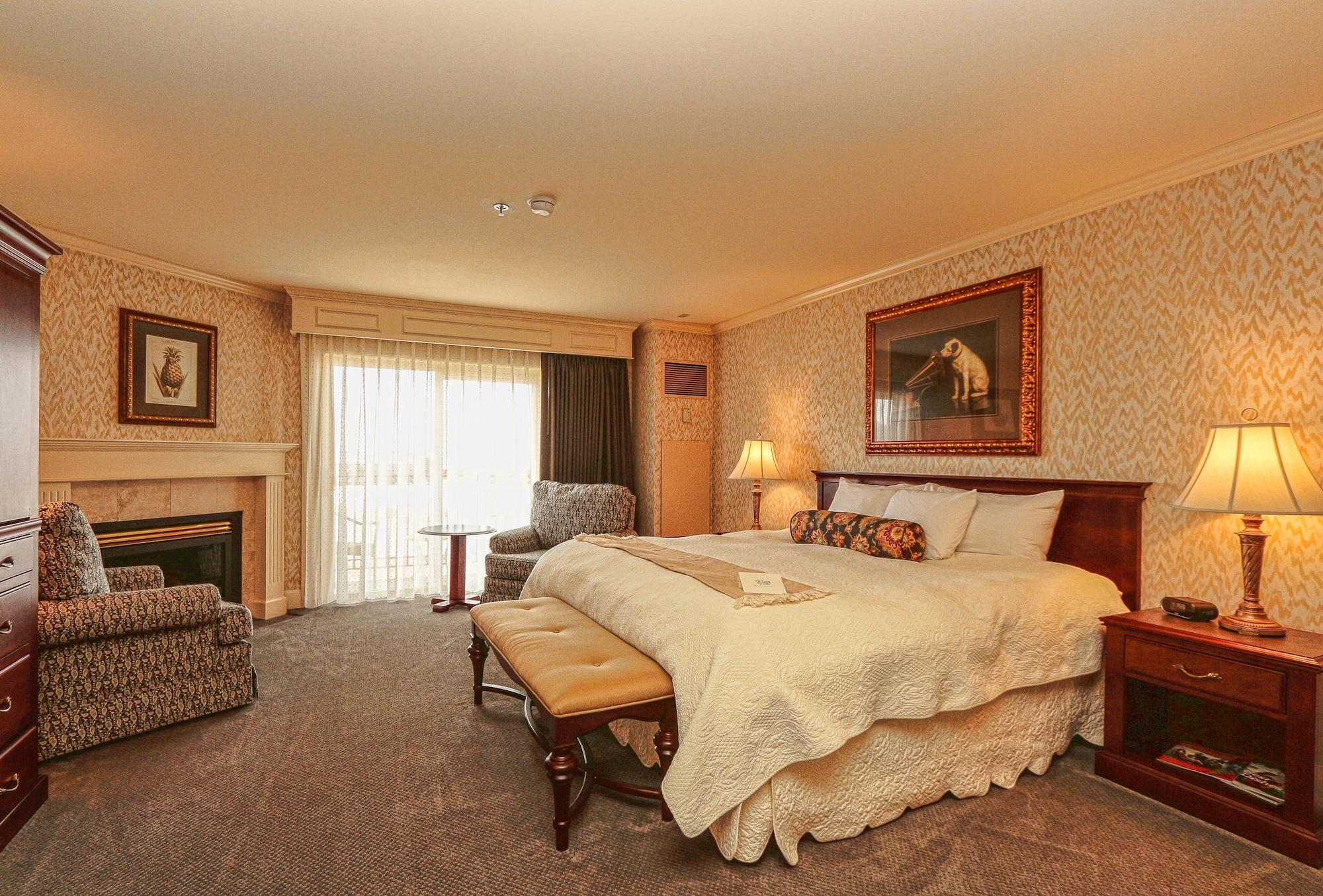 Varios Fairhaven Village Inn