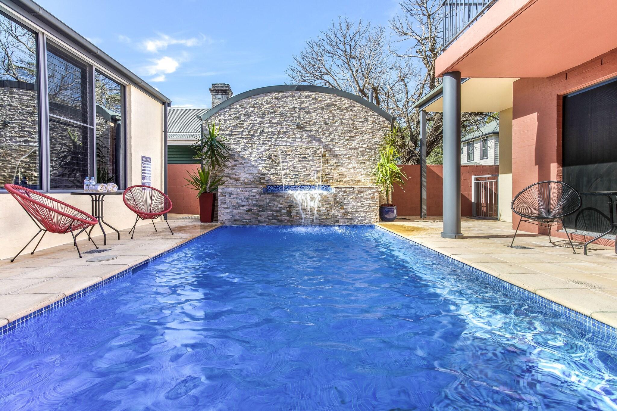 Vista Piscina Mandala Signature Berry