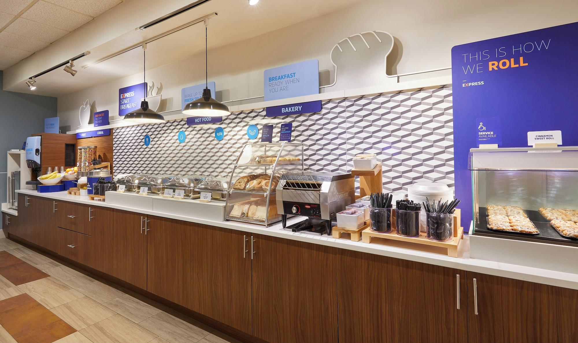 Restaurant Holiday Inn Express Miami Airport Blue Lagoon Area by IHG