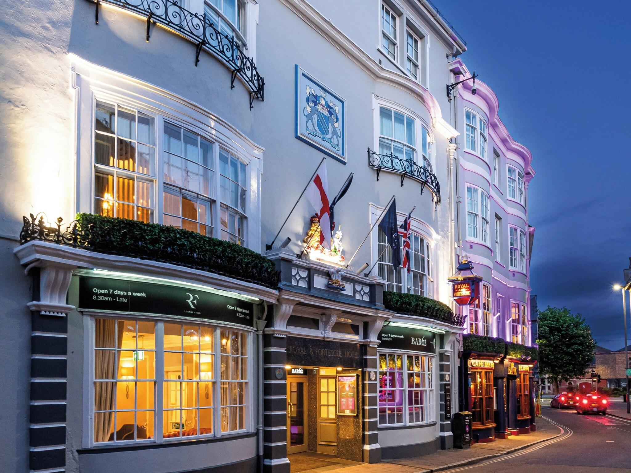 Vista Exterior The Royal & Fortescue