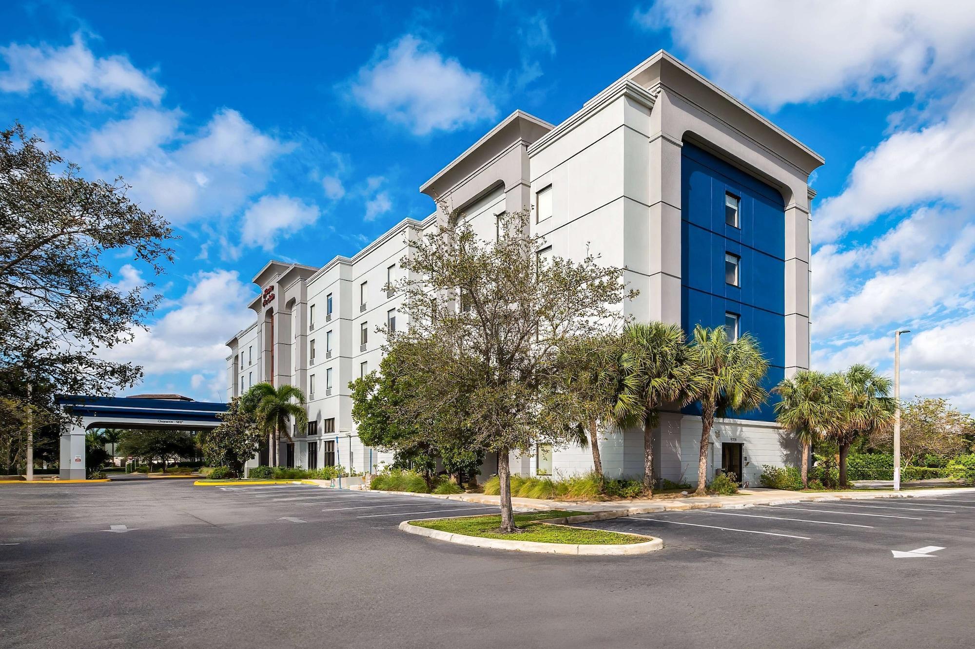 Vista Exterior Hampton Inn & Suites Ft. Lauderdale West-Sawgrass/Tamarac