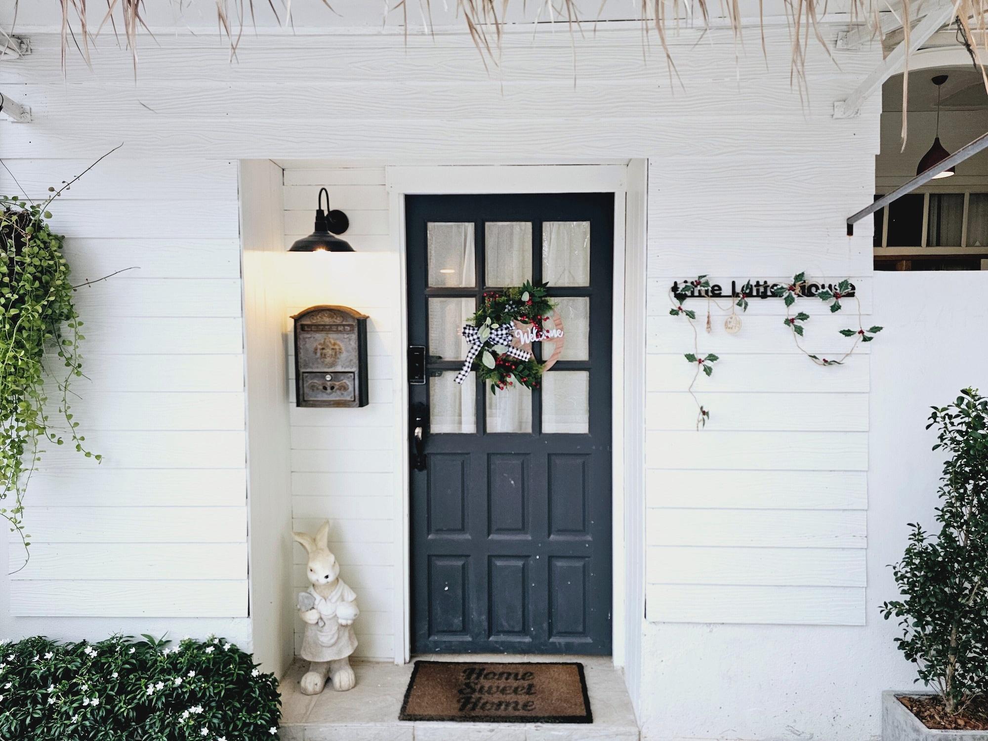 Vista Exterior Little Latte House