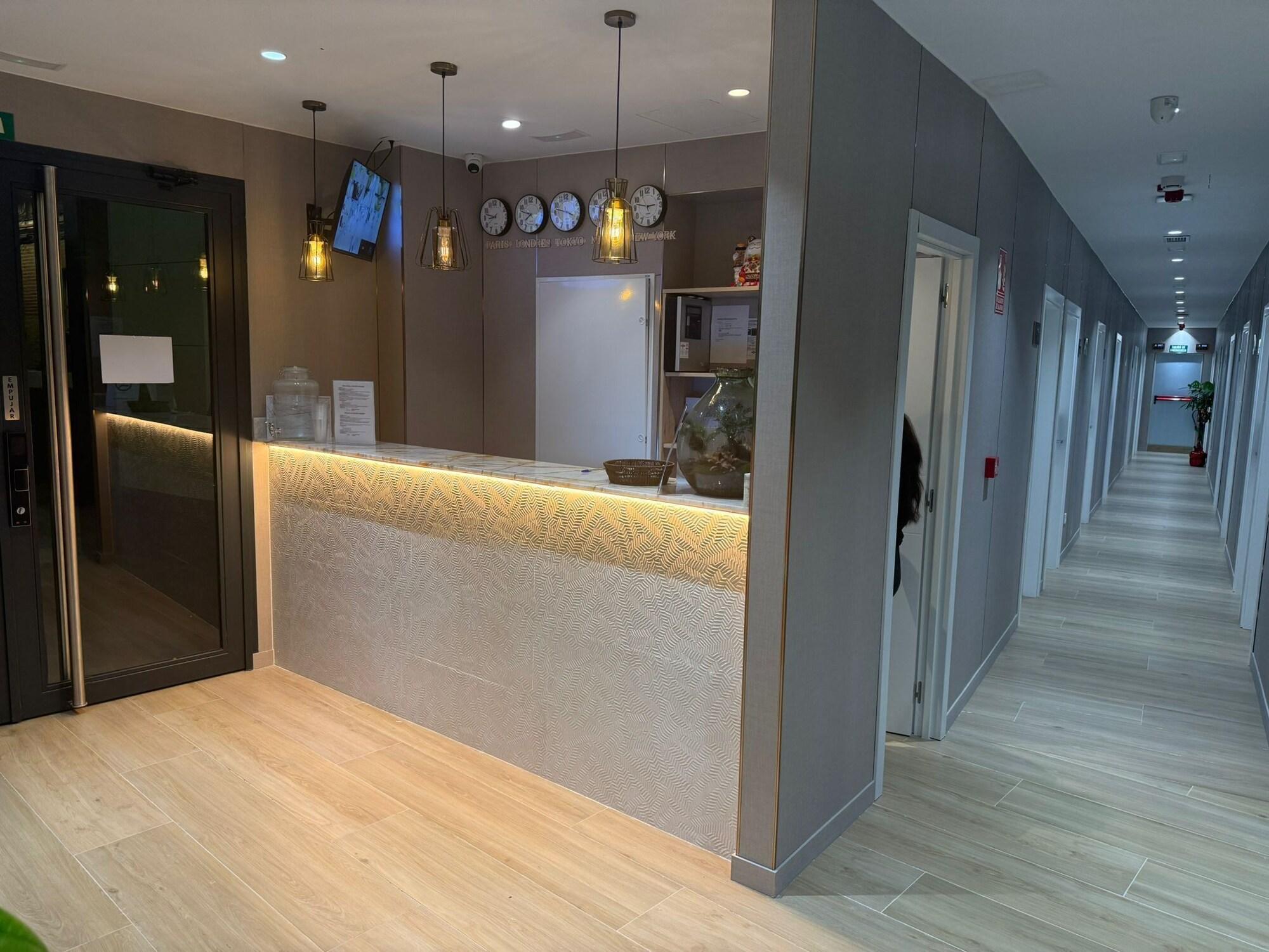 Vista Lobby Hotel Golden Madrid