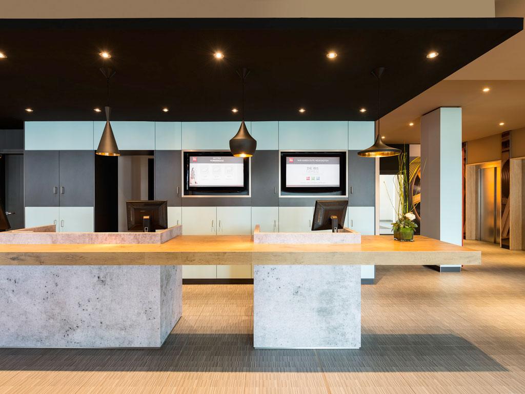 Vista Lobby ibis München Garching