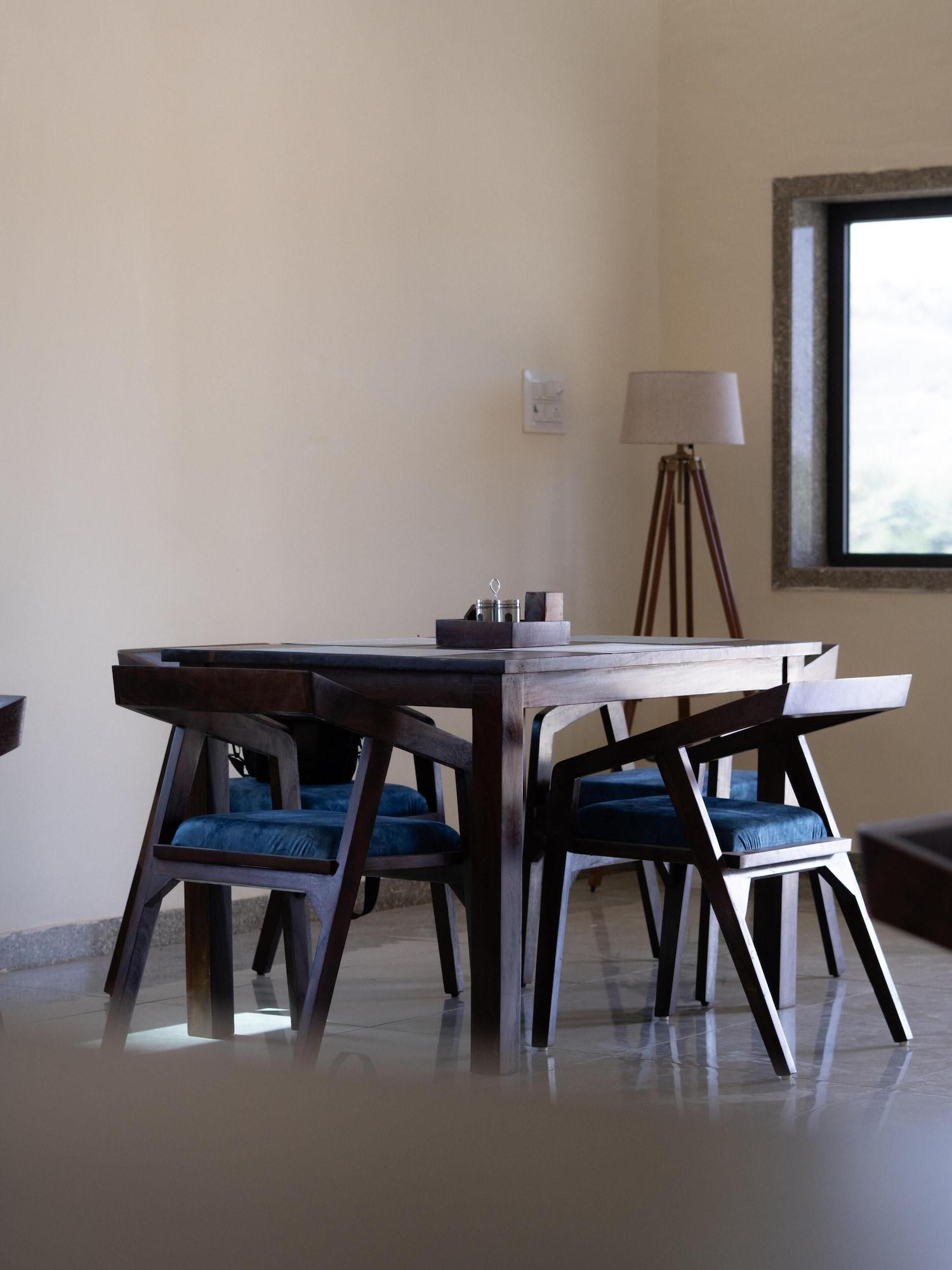 Vista Lobby Elan Jawai Resort & Wildlife