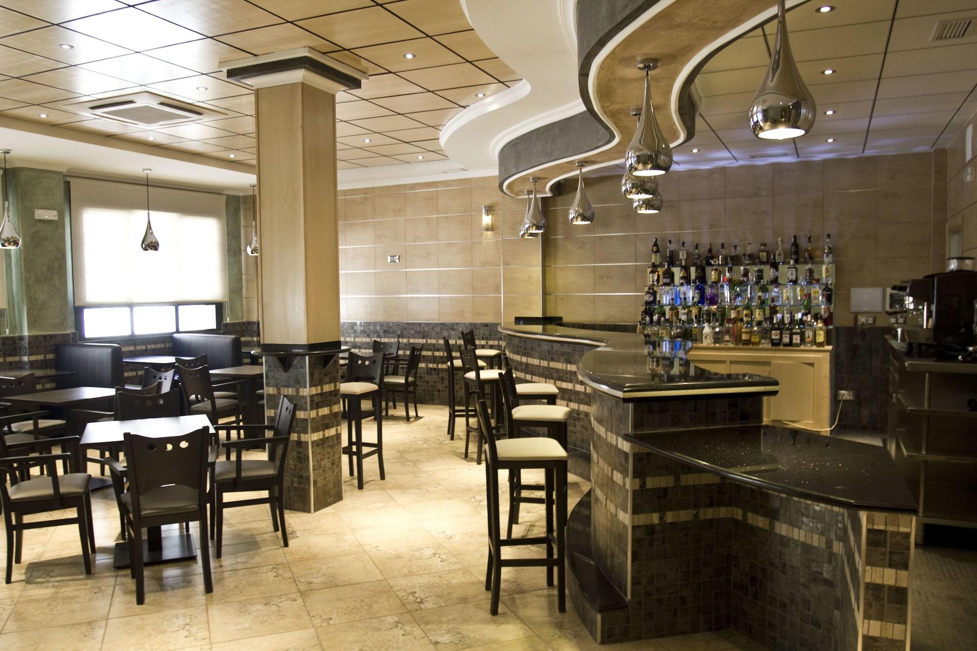 Bar/Salón Hotel Rural Orellana