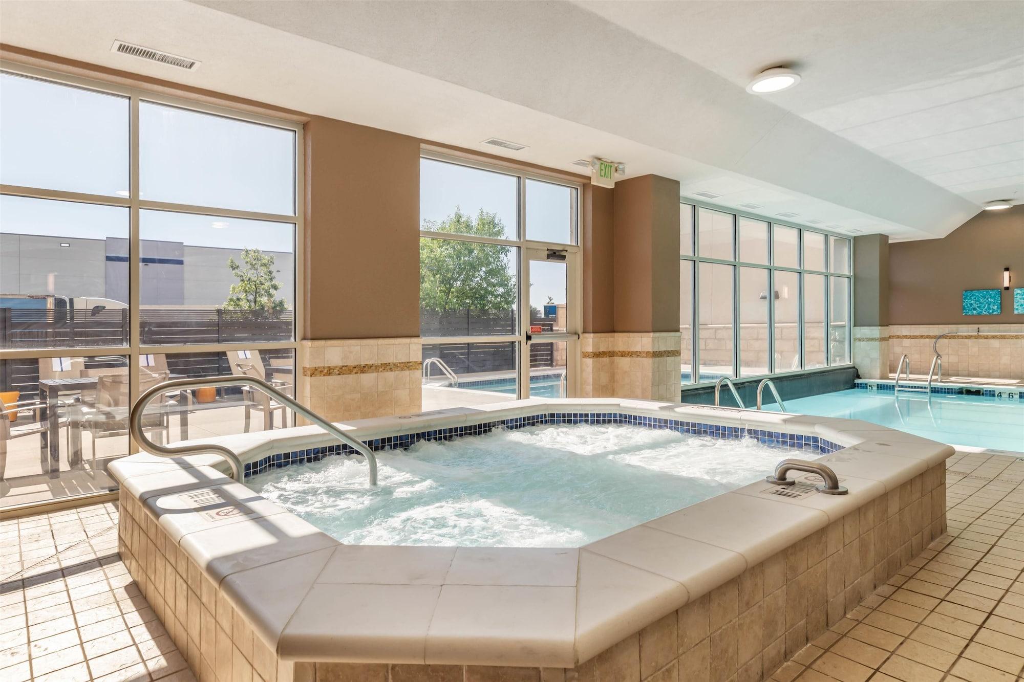 Vista Piscina Drury Plaza Hotel Denver Central Park