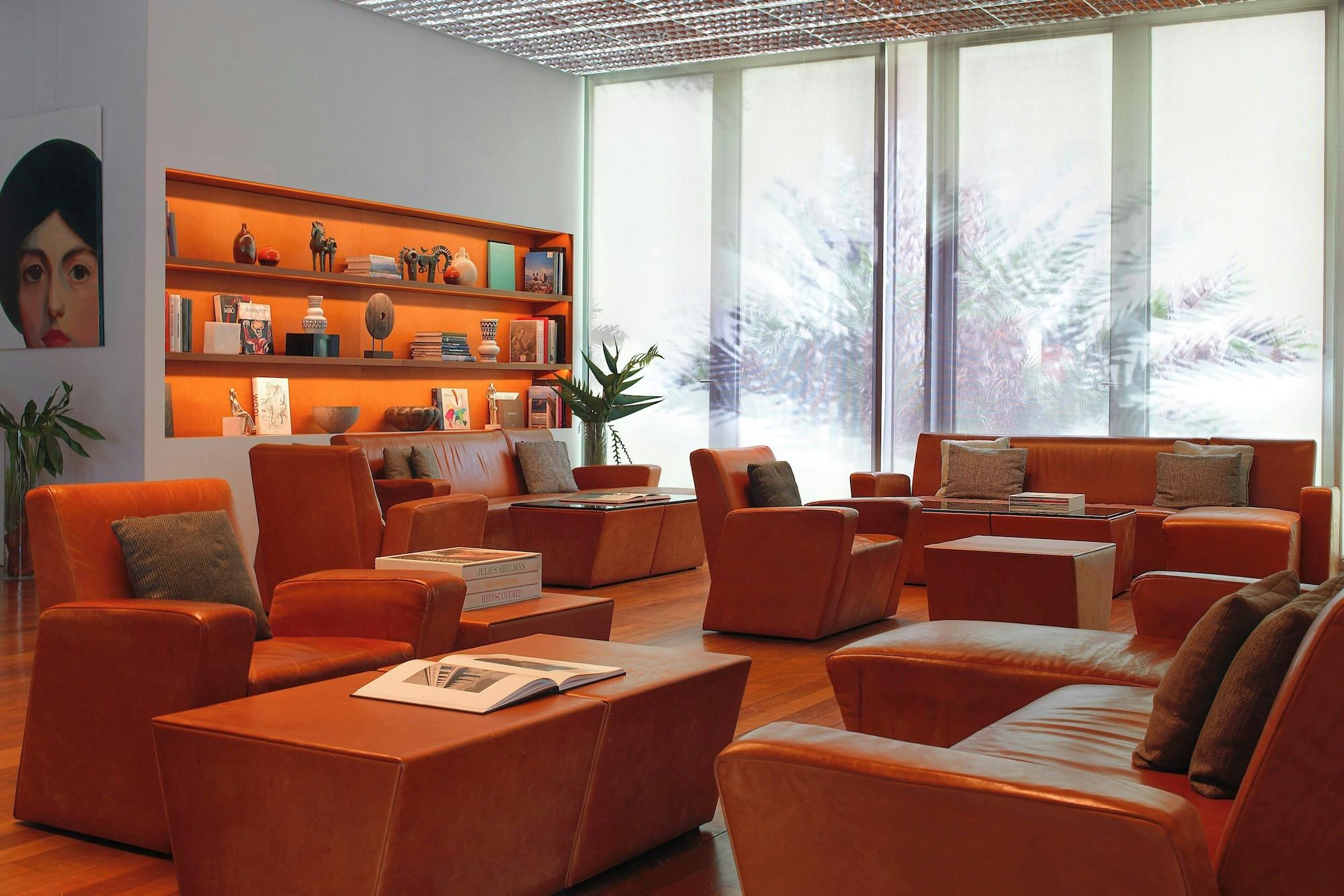Vista Lobby Renaissance Barcelona Fira Hotel