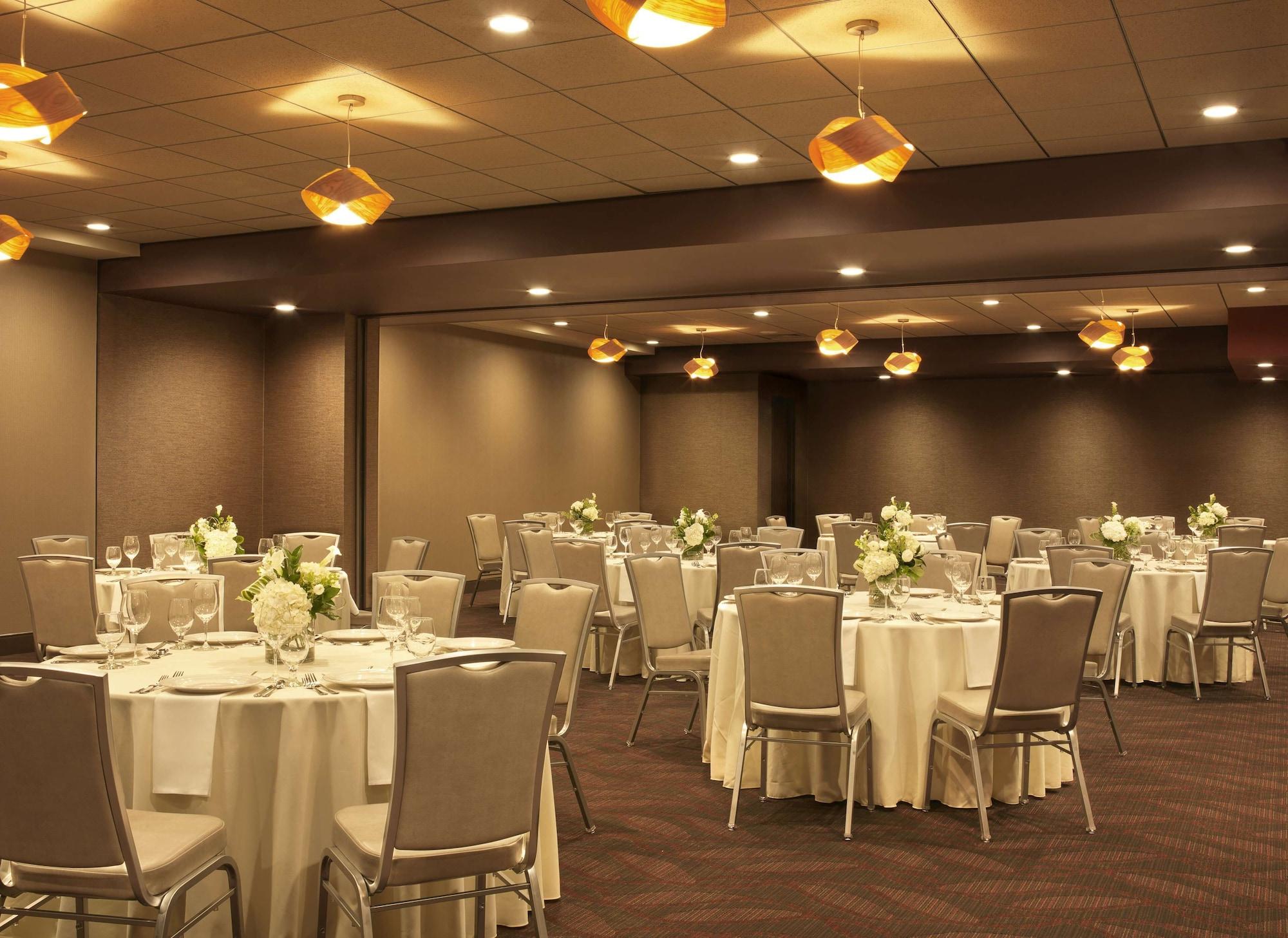 Sala de Reuniones The Broadway Columbia - a DoubleTree by Hilton