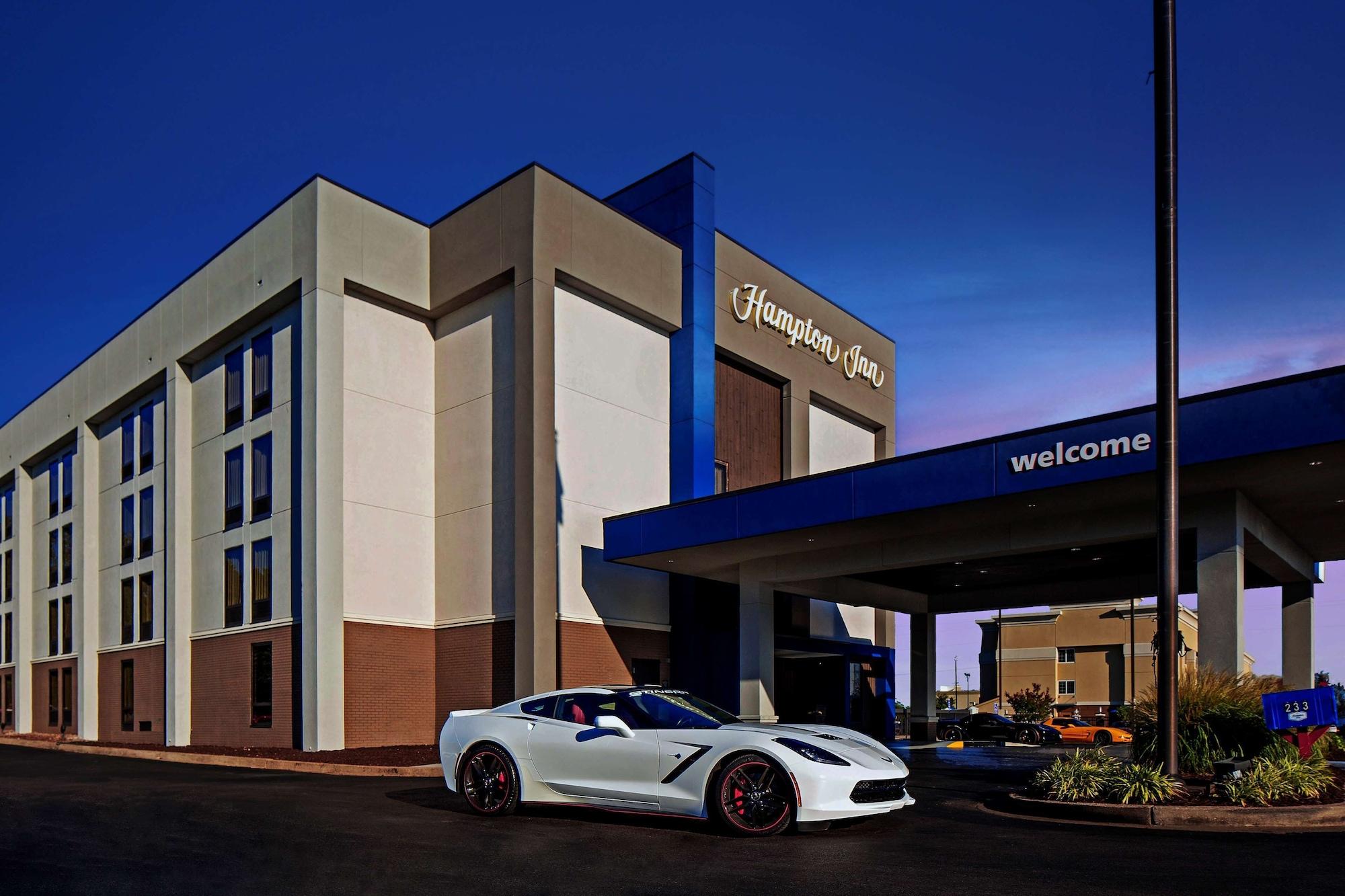 Vista Exterior Hampton Inn by Hilton Bowling Green