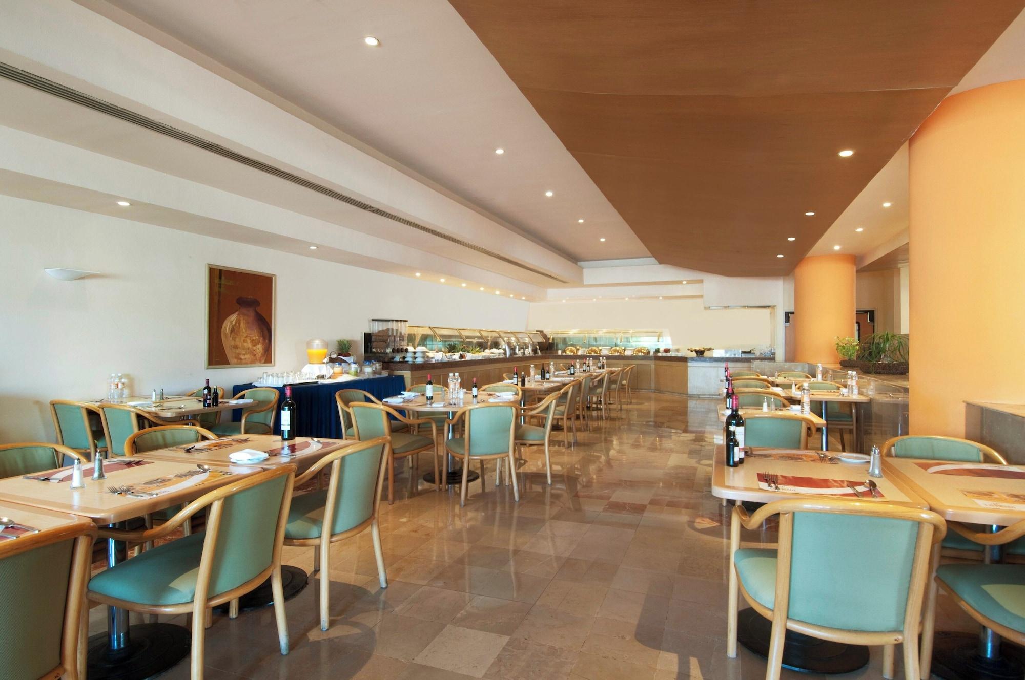 Restaurant Fiesta Inn Express Hermosillo