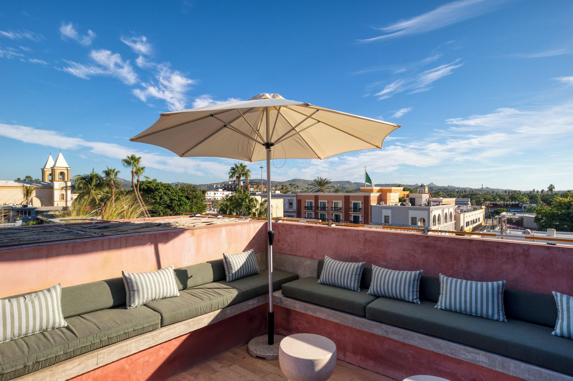 Bar/Salón Laiva Hotel San Jose by Tasman