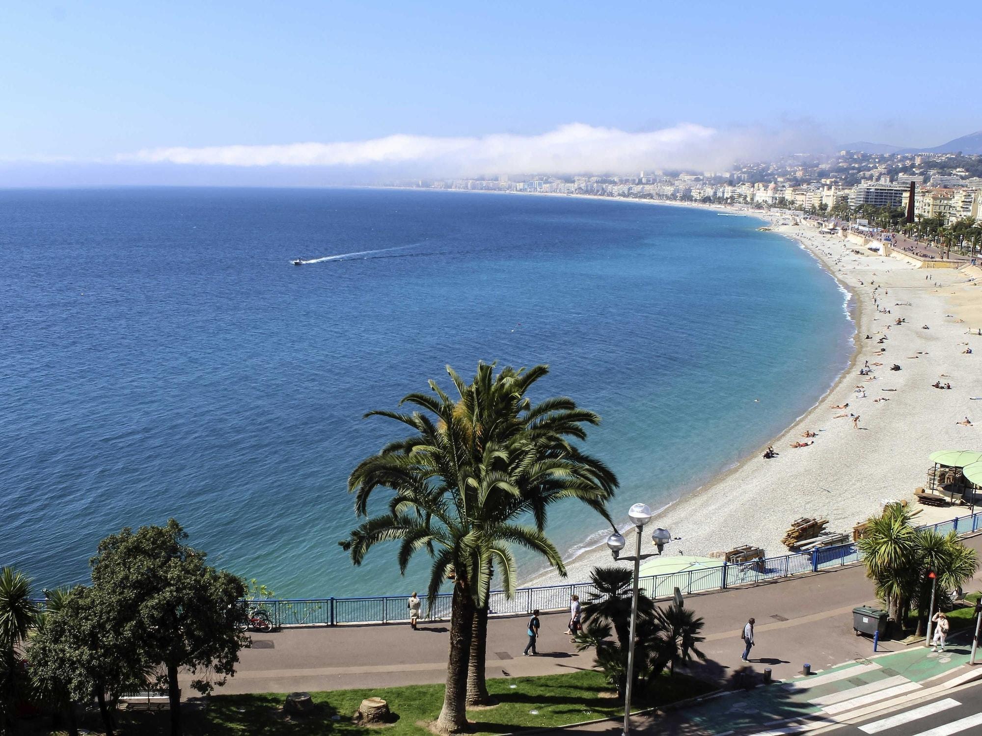 Varios ibis budget Nice Californie Lenval