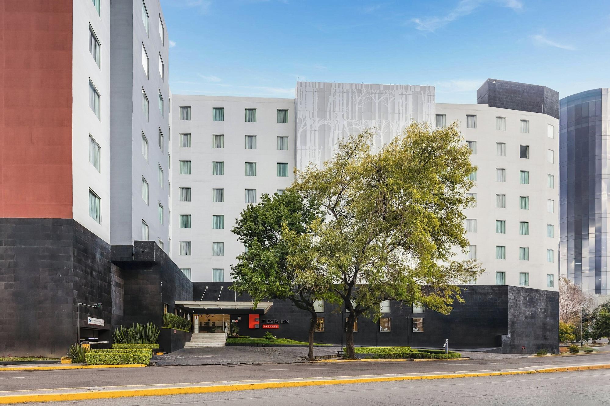 Spa Fiesta Inn Express Naucalpan