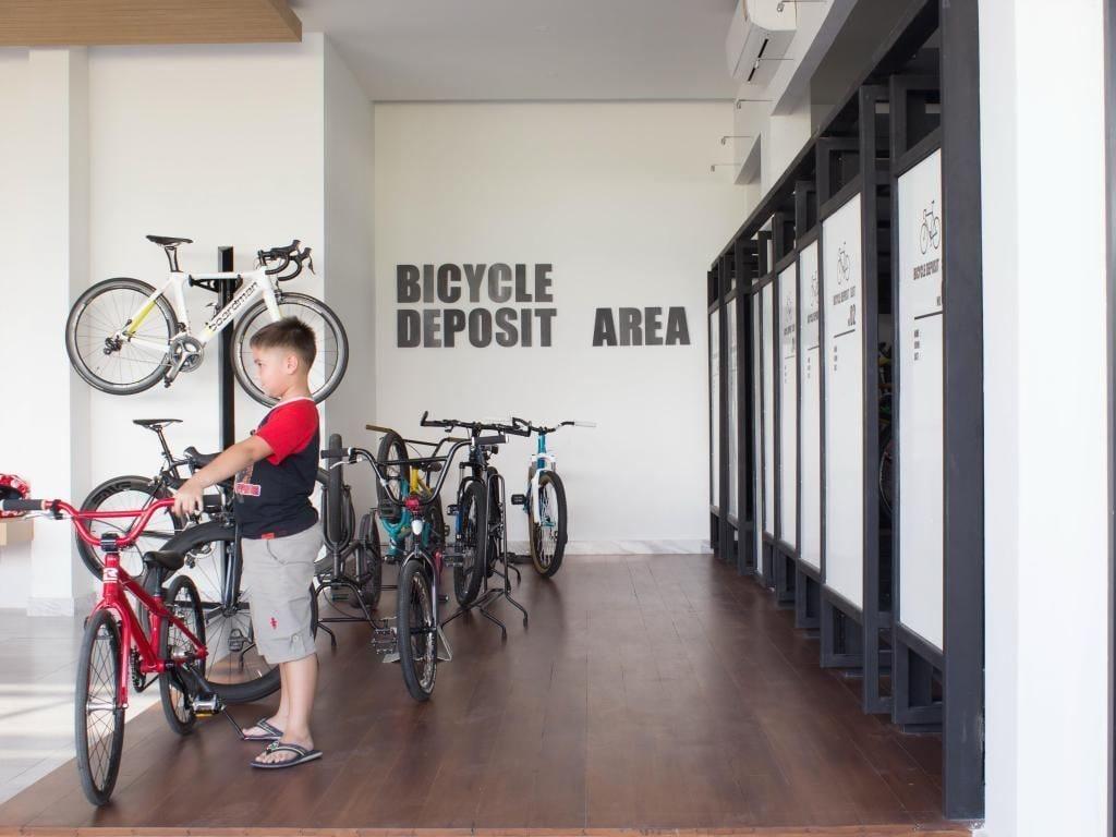 Varios The VELO'S hotel and BMX Pump Track