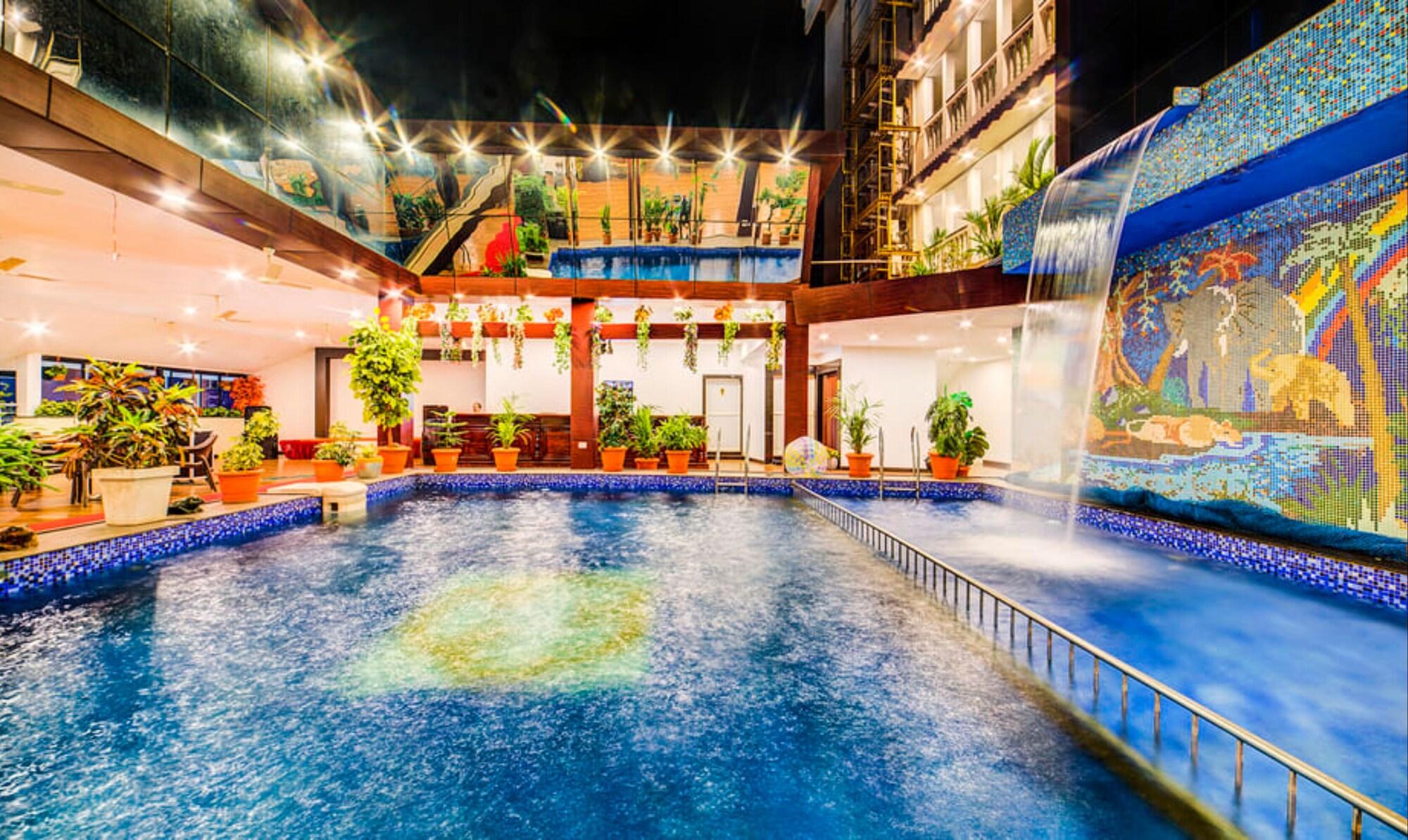 Vista Piscina Hotel Menino Executive