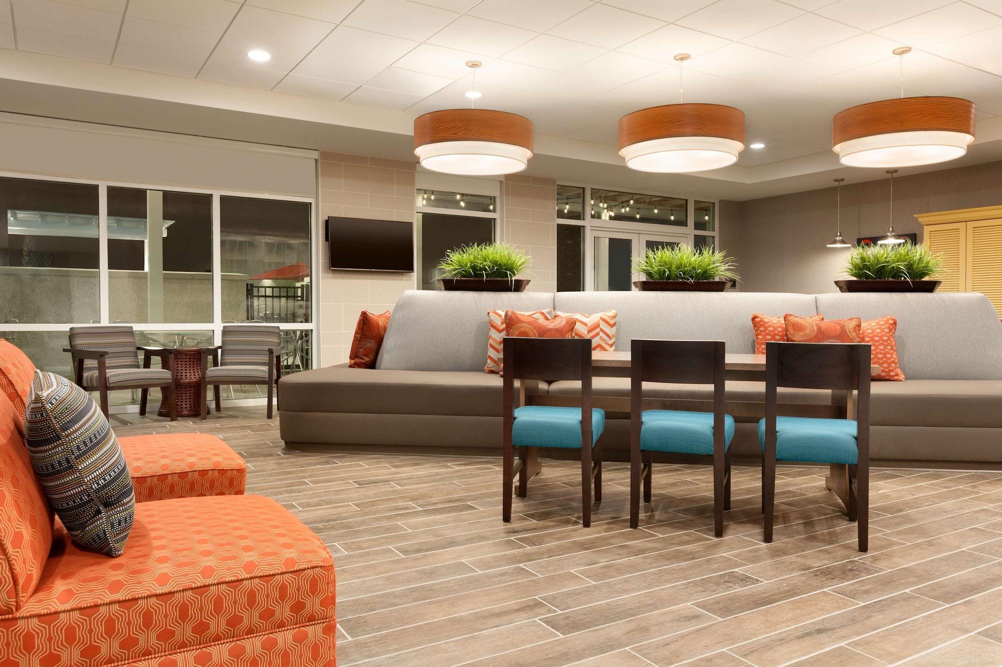 Vista Lobby Home2 Suites By Hilton Mt Pleasant Charleston