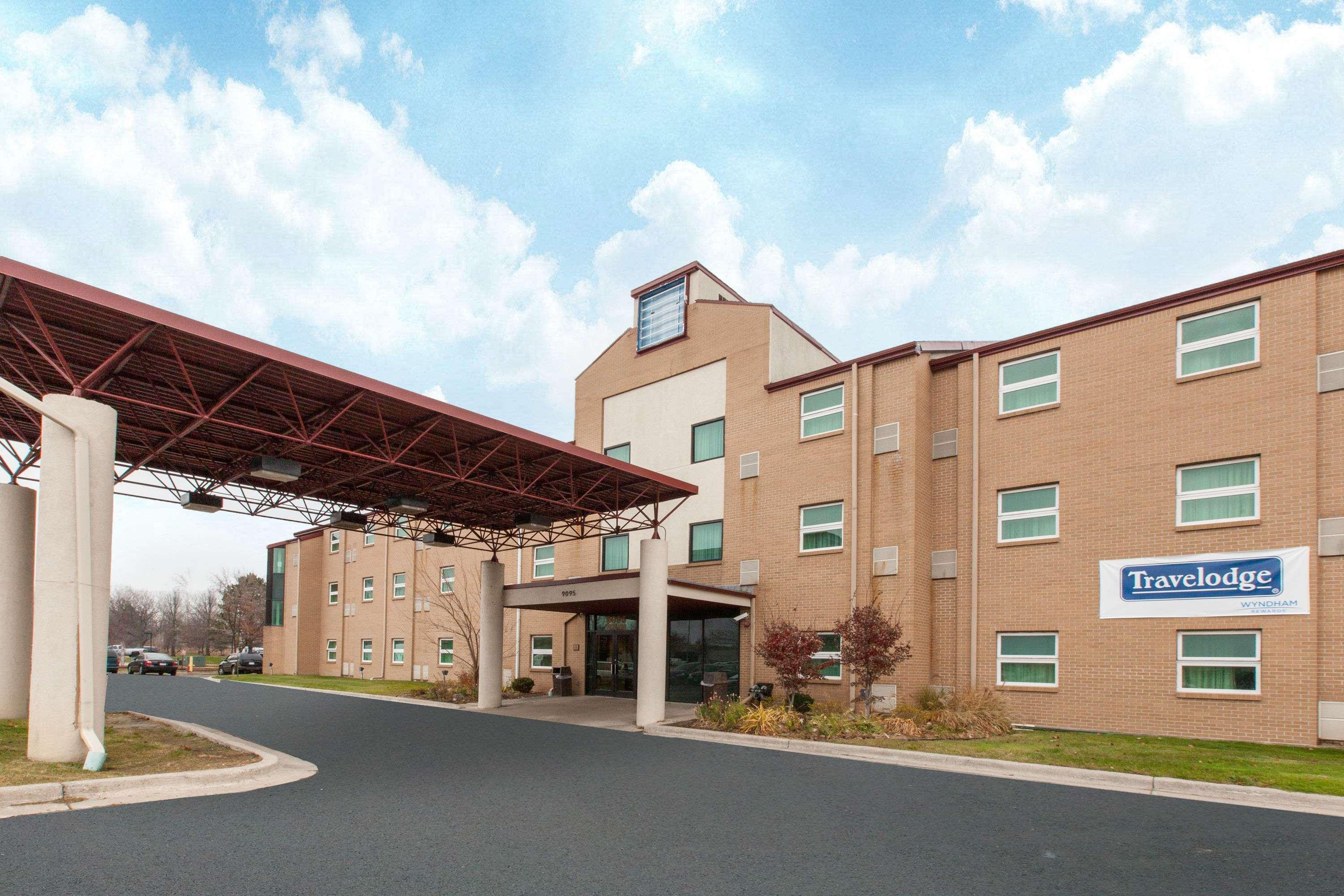 Vista Exterior Travelodge by Wyndham Romulus Detroit Airport