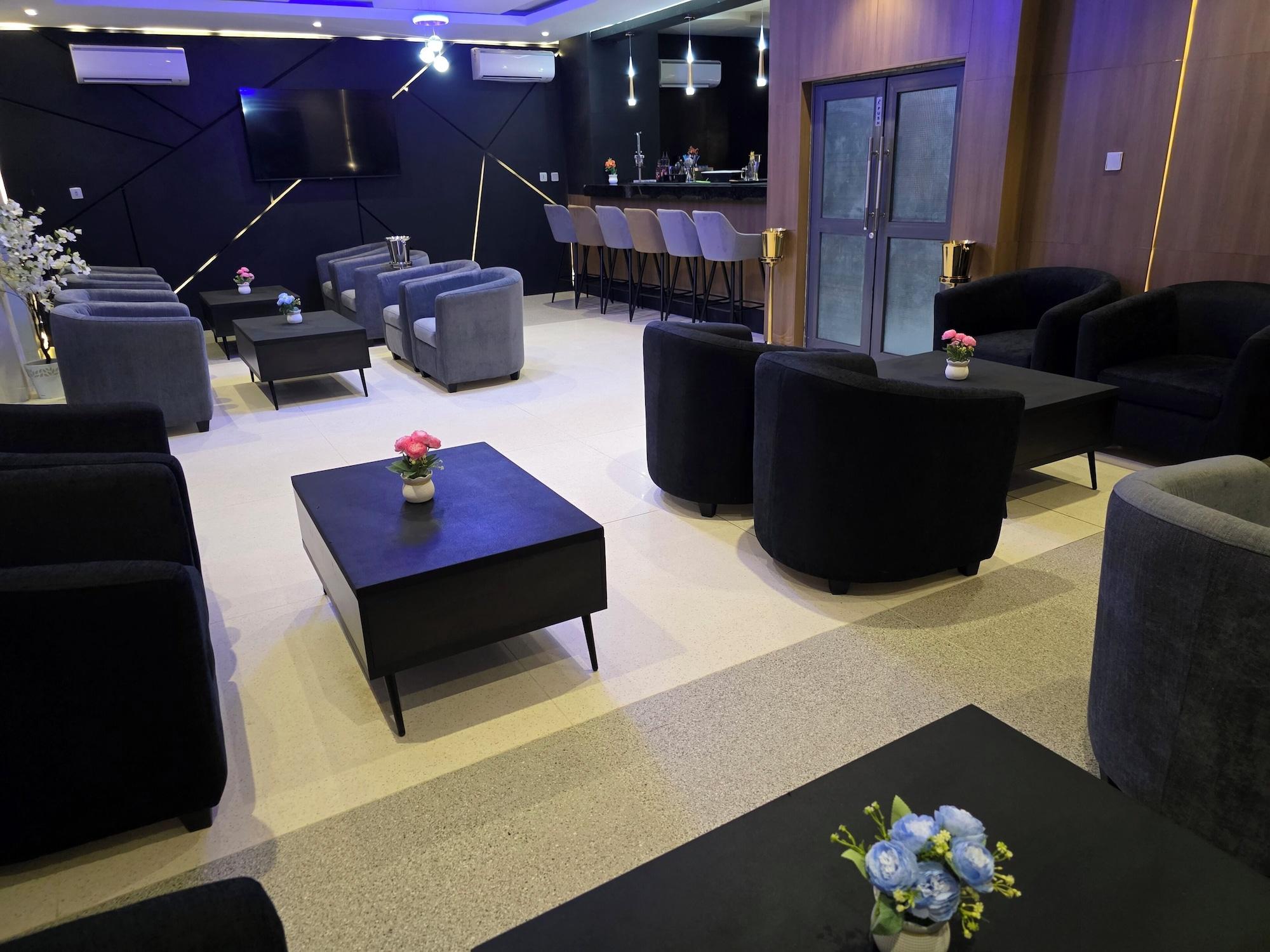 Bar/Salón Movela Hotels Limited