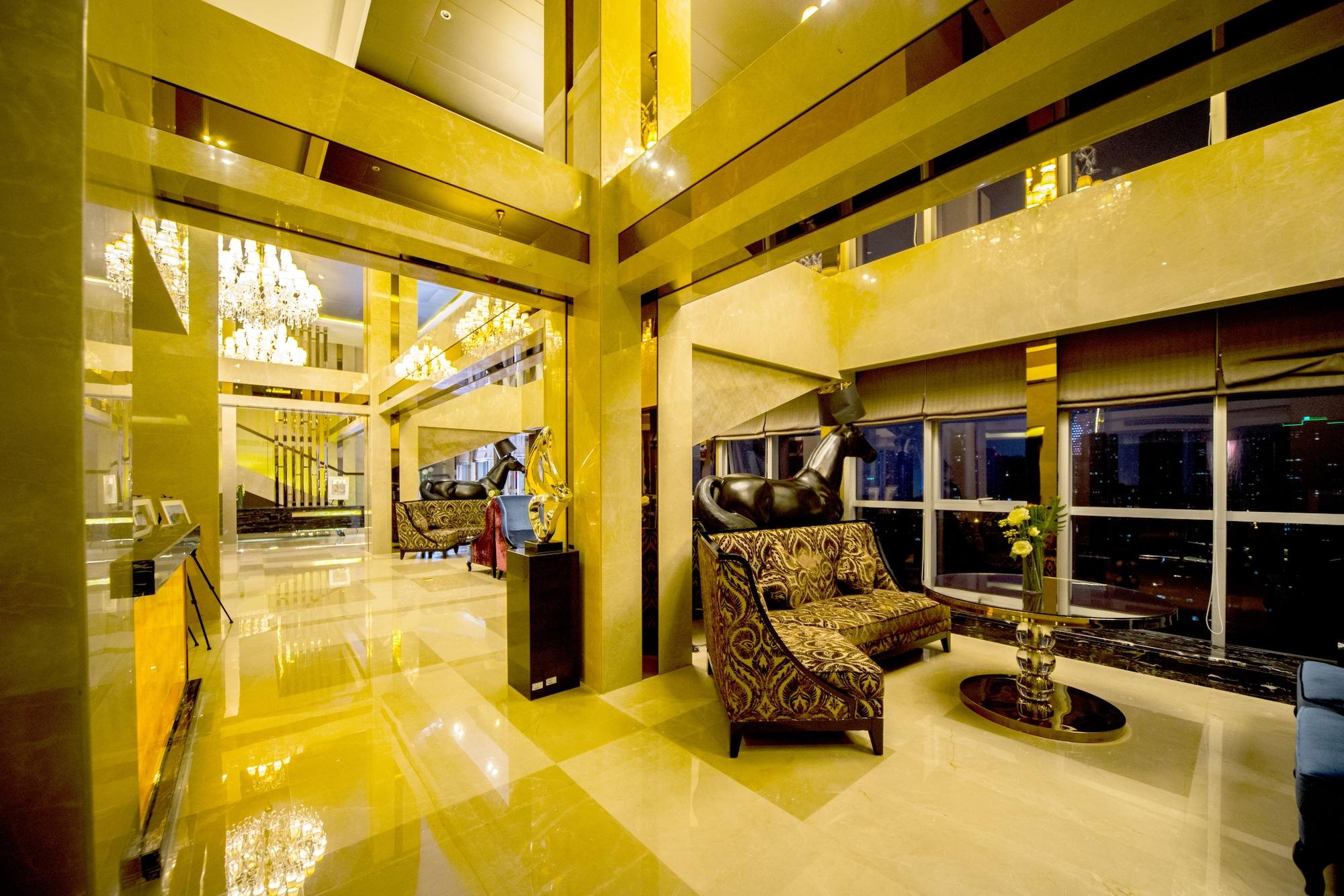 Vista Lobby Chengdu Rising Butterfly Hotel