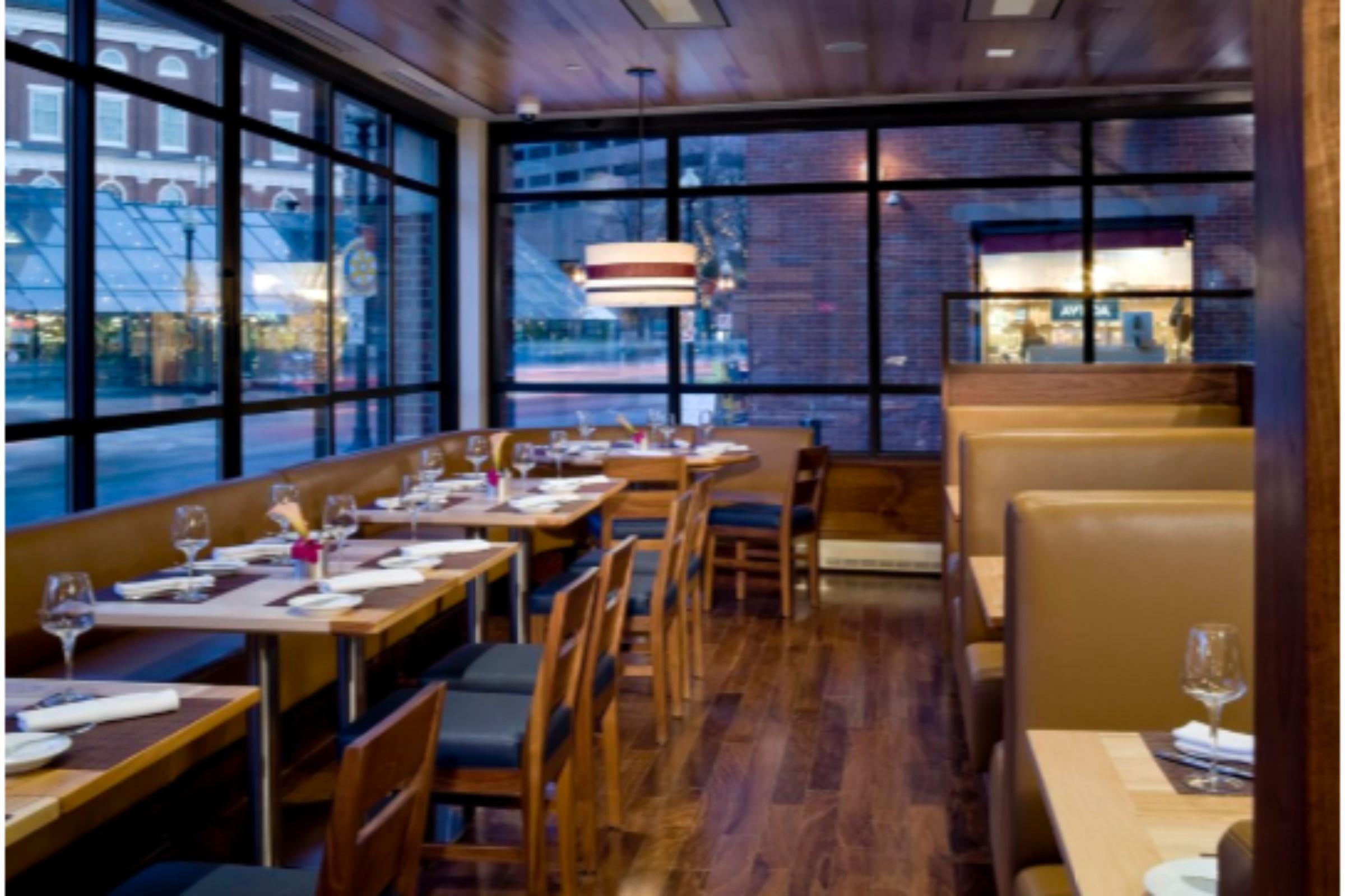 Restaurant The Bostonian Hotel Boston