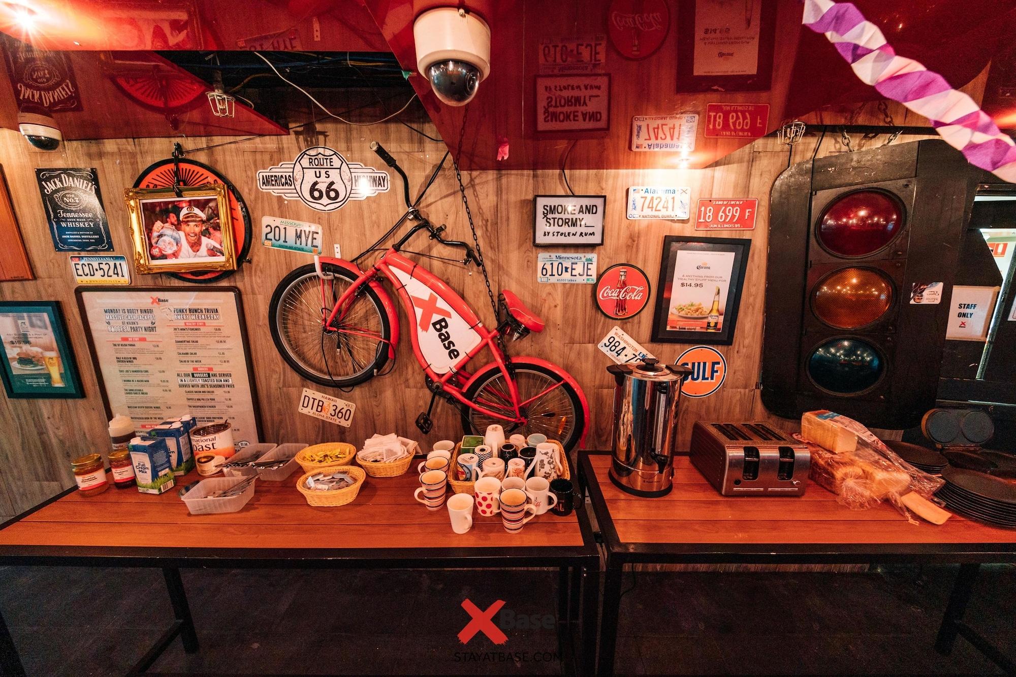 Restaurant Nomads St Kilda Hostel