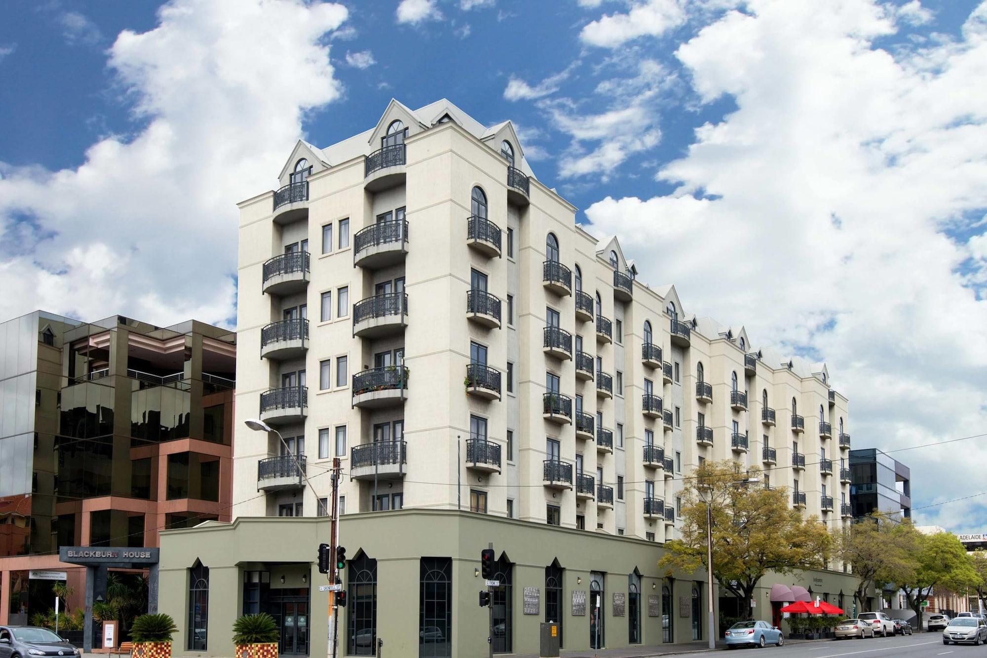 Vista Exterior Frome Apartments