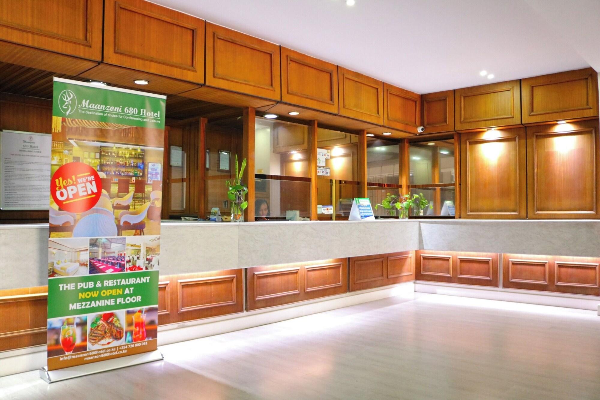Varios Maanzoni 680 hotel