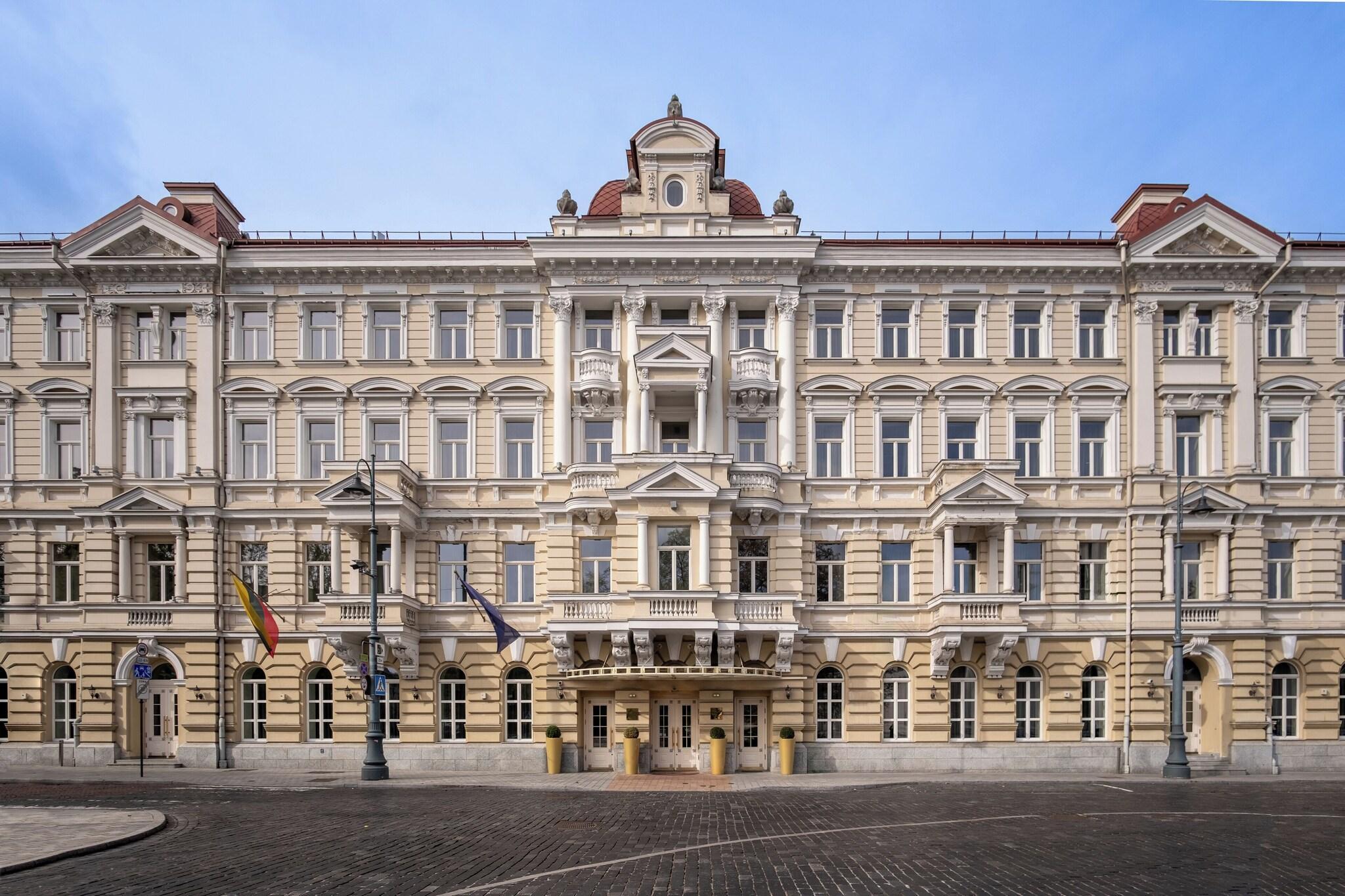 Vista Exterior Grand Hotel Vilnius, Curio Collection by Hilton
