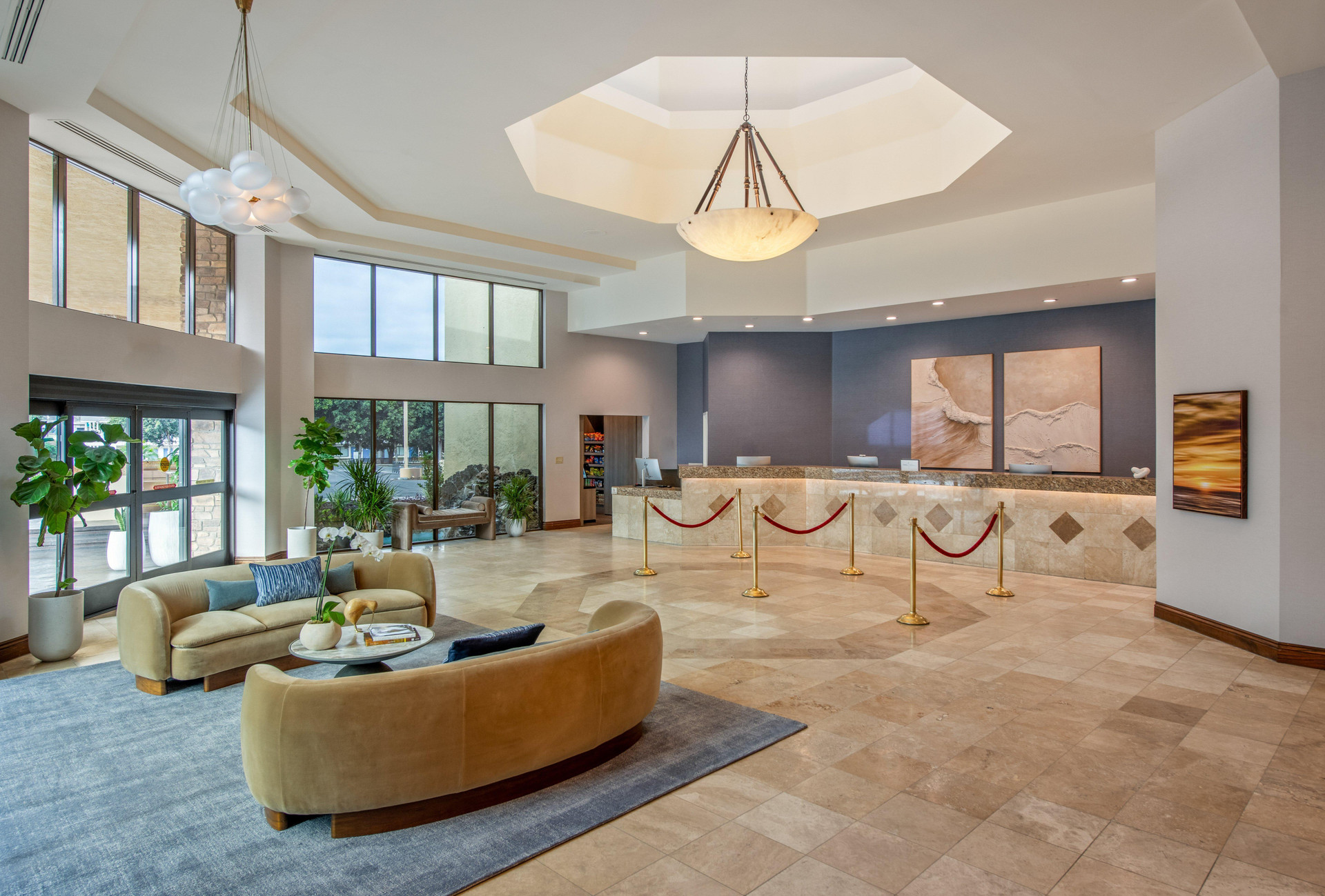 Vista Lobby Crowne Plaza San Diego - Mission Valley
