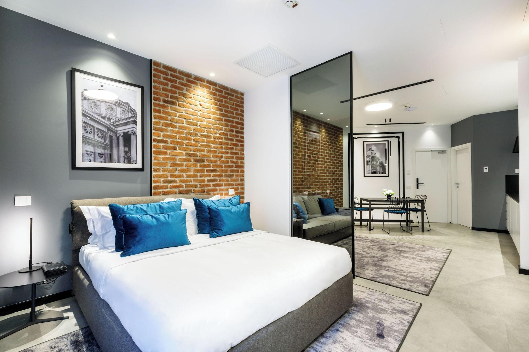 Varios OLD TOWN SNAIL Design Apartments