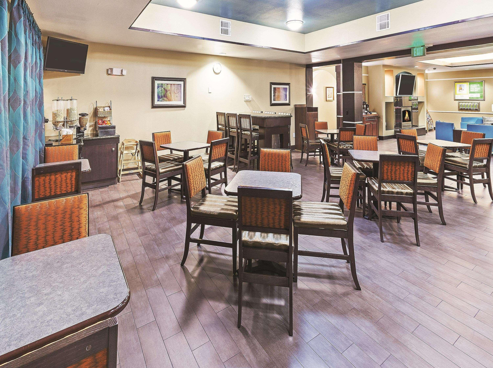 Restaurant La Quinta Inn & Suites by Wyndham Houston Hobby Airport
