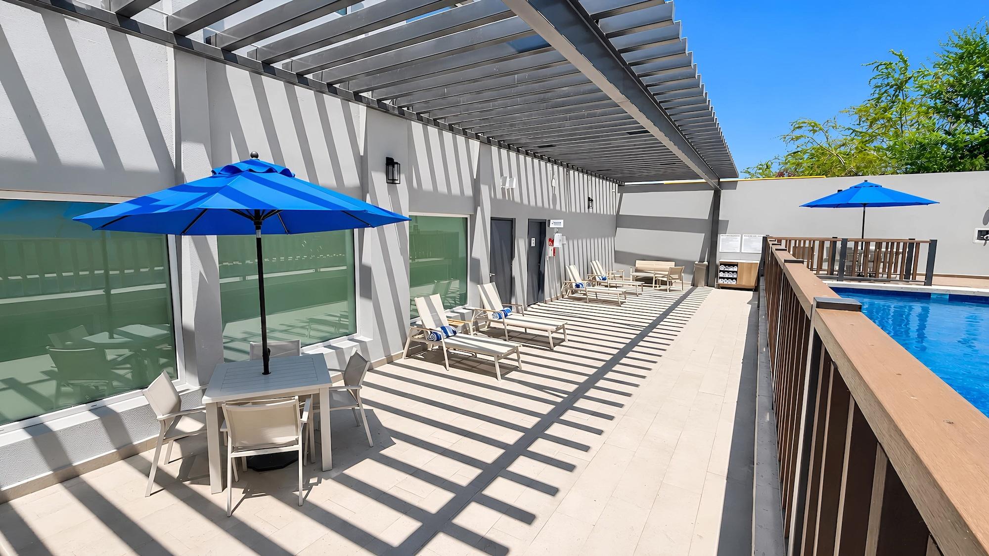 Vista Piscina Holiday Inn Express And Suites Los Mochis Centro By Ihg