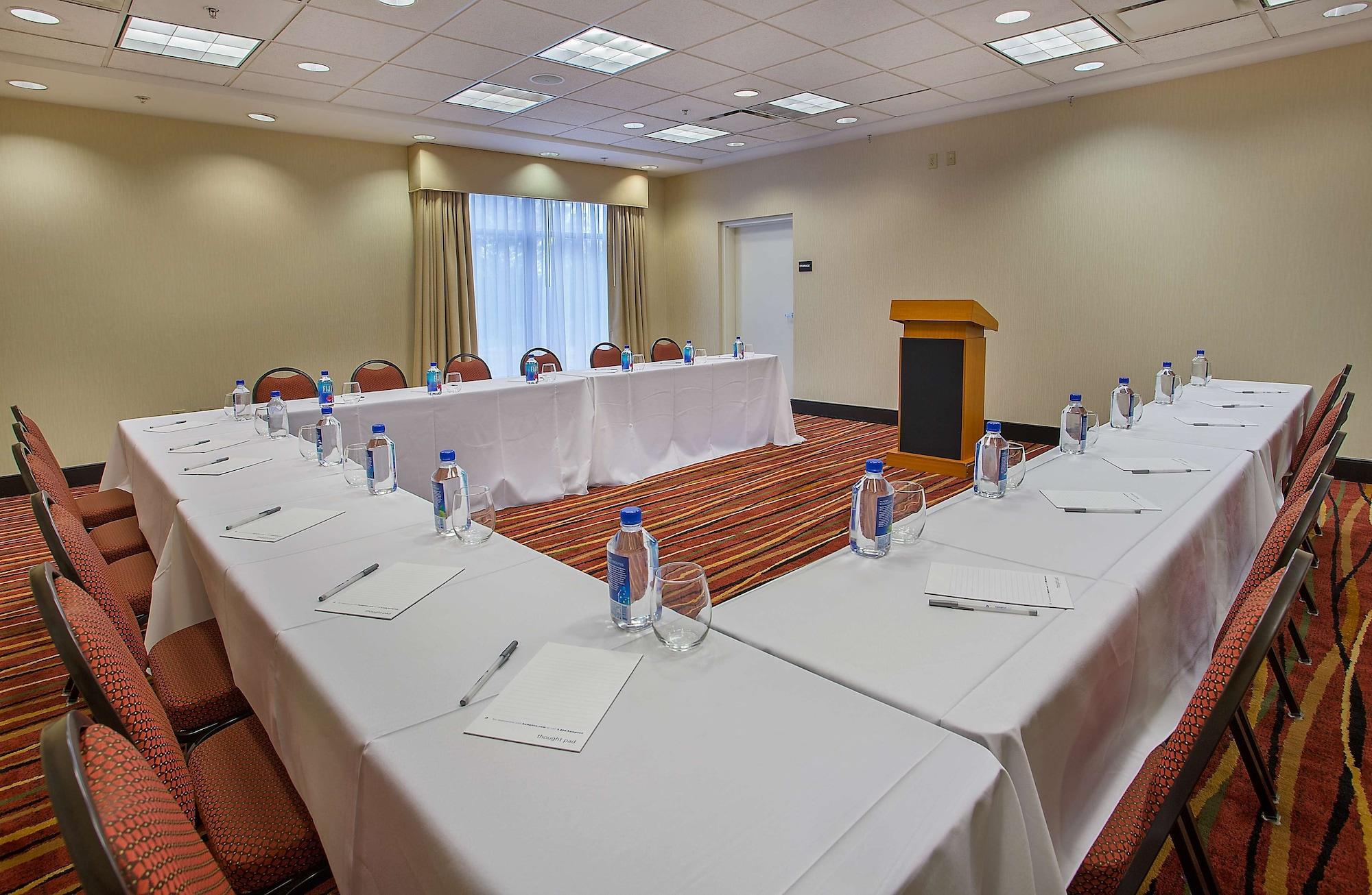Sala de Reuniones Hampton Inn Covington, GA